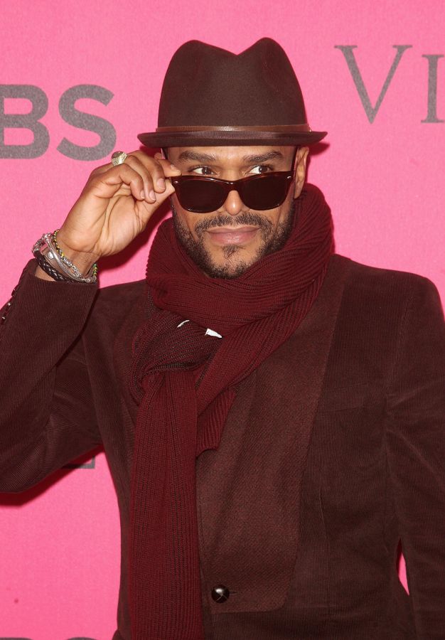 2011 Victoria's Secret Fashion Show - Pink Carpet Arrivals