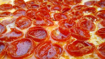 Full Frame Shot Of Pepperoni Pizza