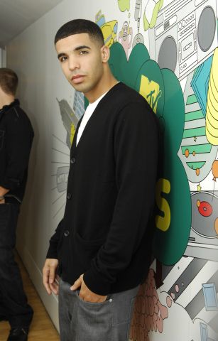 Cast Of DeGrassi High And Bubba Sparxxx Visit MTV's 'TRL' - October 2, 2007