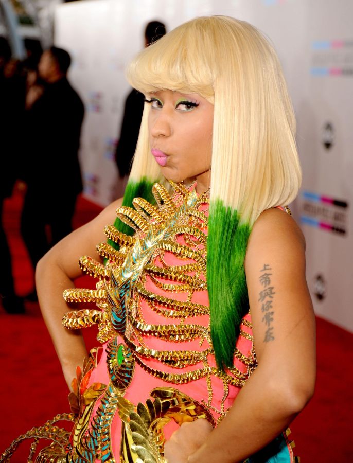 2010 American Music Awards - Red Carpet