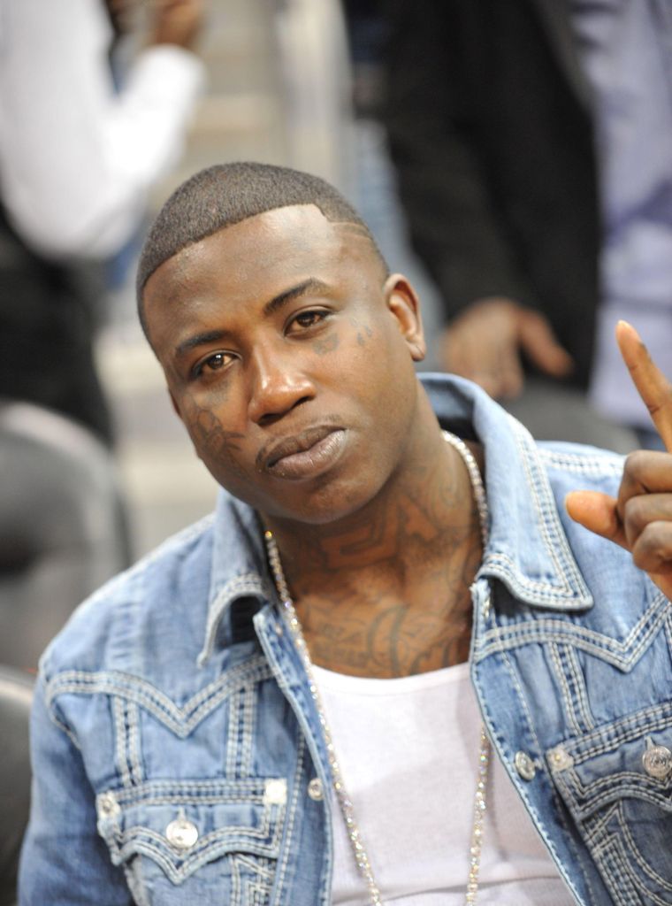 Celebrities Attend The New York Knicks vs. Atlanta Hawks - March 6, 2011