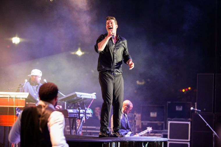 Stone Soul 2019 -- Robin Thicke