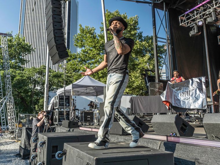 J. Howell Rocked the Crowd