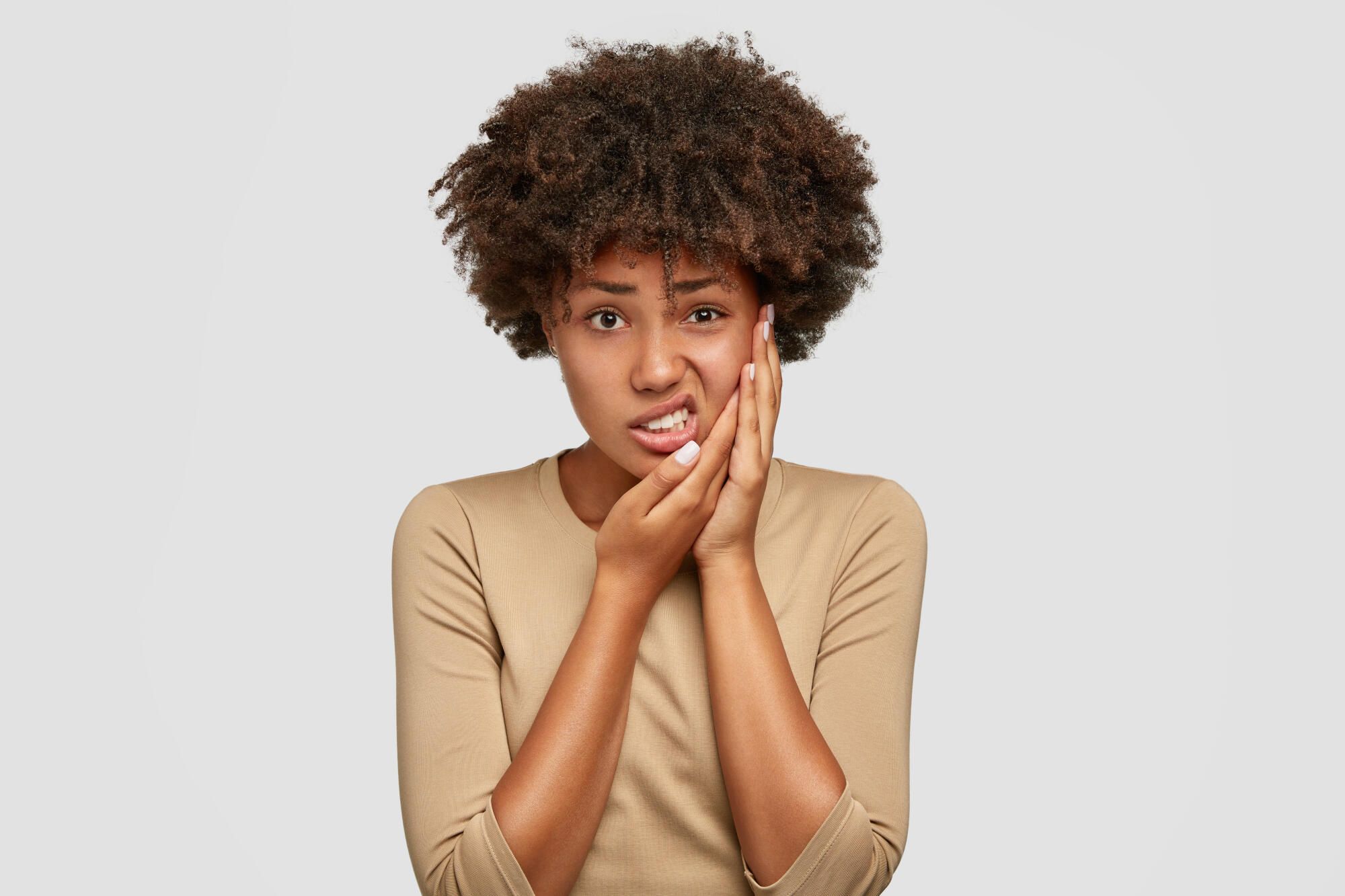 How to prevent throbbing toothache emergencies