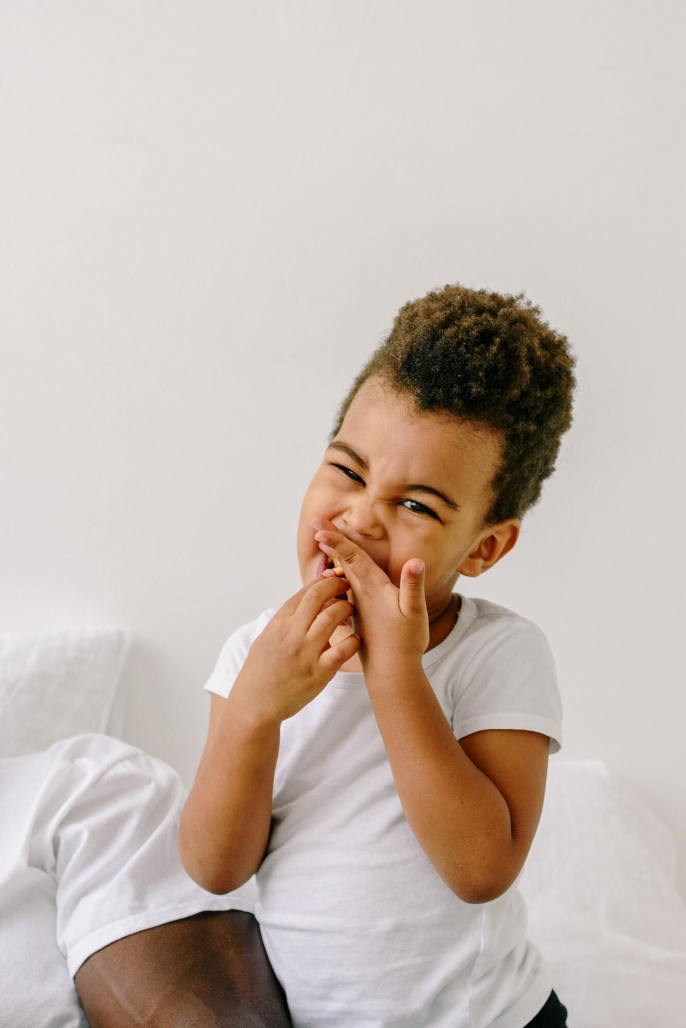 What parents should do when a child gets a chipped tooth